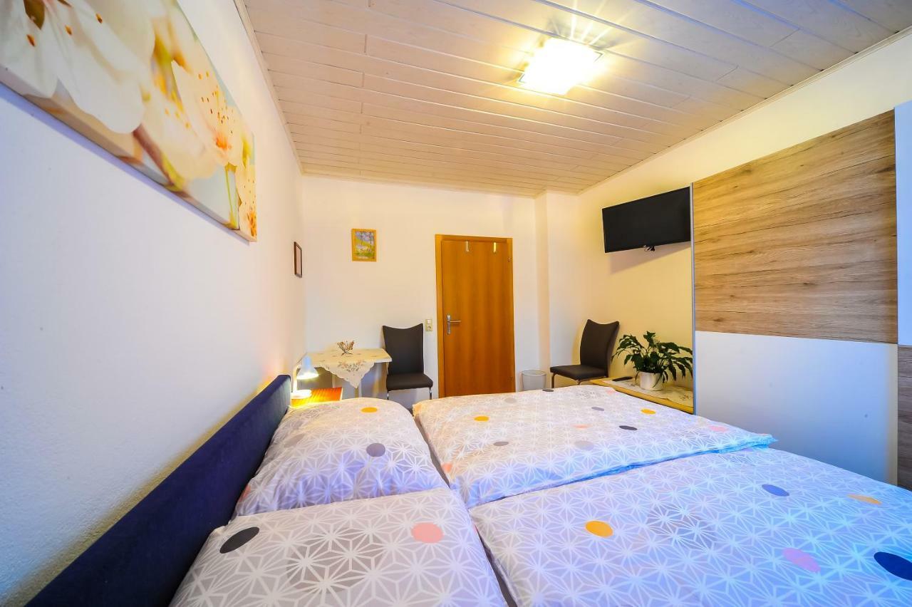 Privatzimmer Haus Erika Sankt Peter-Freienstein Экстерьер фото